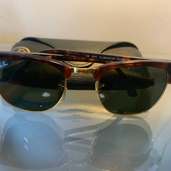Polished Tortoise Ray-Ban Clubmaster Classic